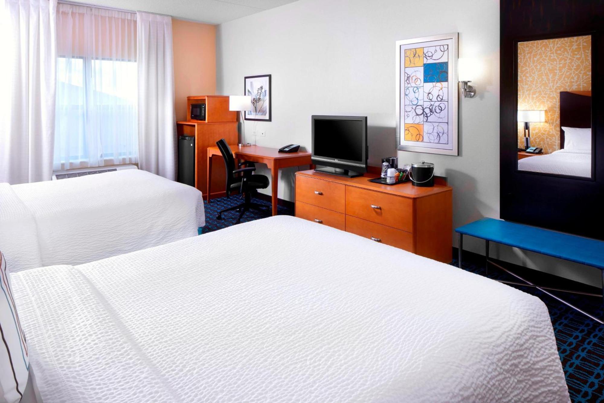 Fairfield Inn & Suites By Marriott Cumberland Bagian luar foto