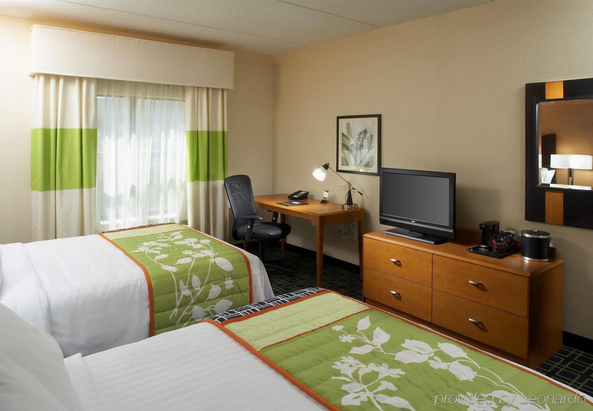 Fairfield Inn & Suites By Marriott Cumberland Bagian luar foto