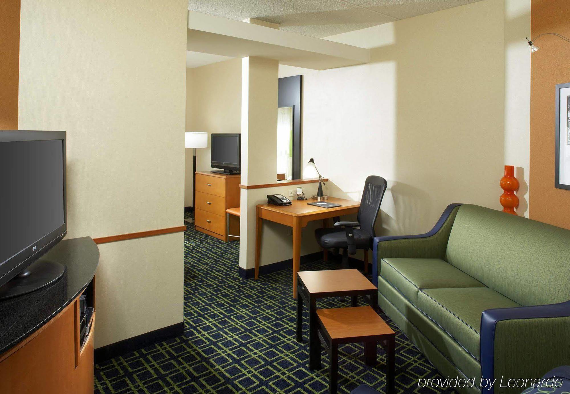 Fairfield Inn & Suites By Marriott Cumberland Bagian luar foto